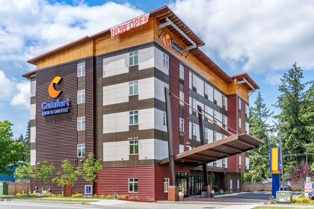 Comfort Inn & Suites Lakewood By Jblm Eksteriør billede